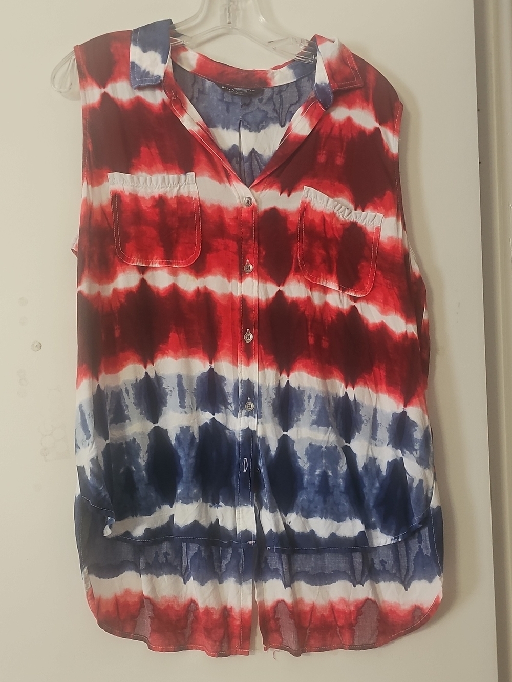 Rock & Republic Red White Blue Tie-Dye Sleeveless Button-Down Shirt